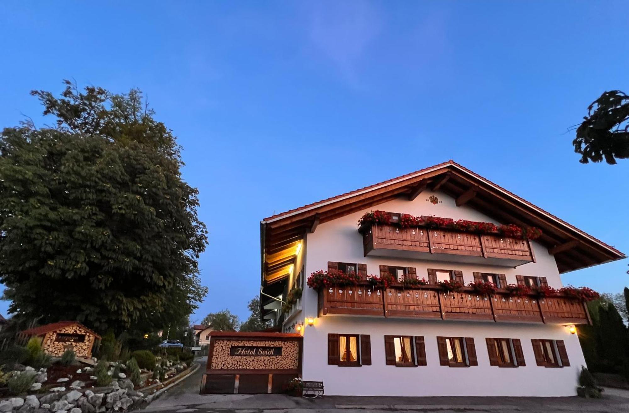 Hotel Seidl Straßlach-Dingharting Eksteriør bilde